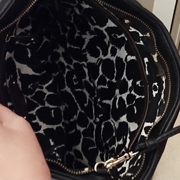 Gianni Bini leather shoulder bag - Picture 3 of 7